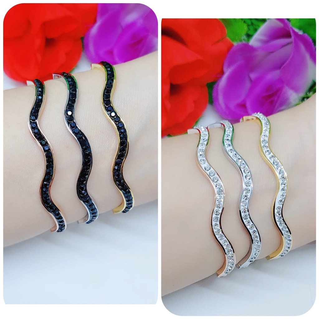 Titanium gelang bergelombang mata putih dan mata hitam perhiasan fashion (lebar 4mm)