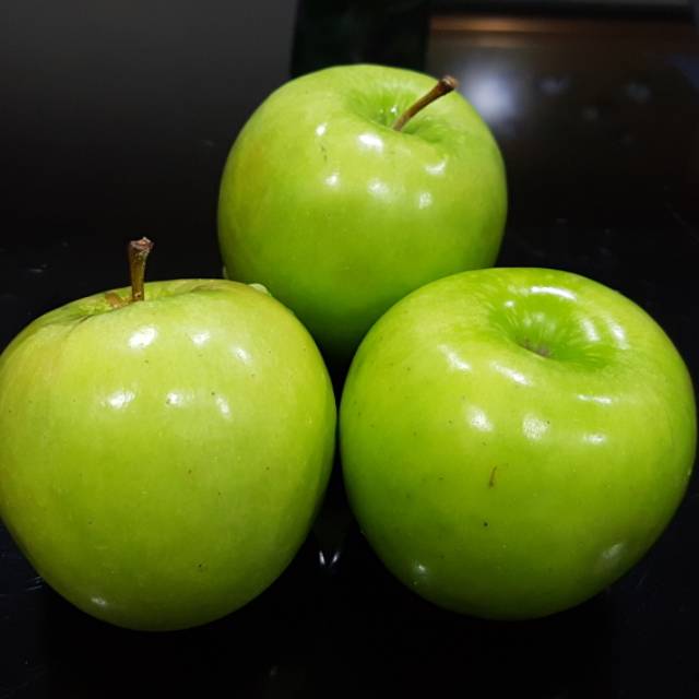 Buah apel gs hijau segar green apple import granny smith