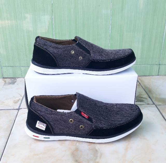 SEPATU SANTAI CASUAL PRIA SELOP SLIP ON KASUAL MURAH