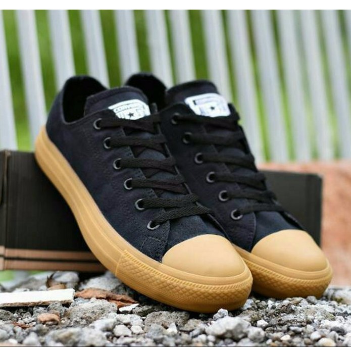  Sepatu  Converse All  Star  Chuck Taylor Sol  Gum Low Hitam 