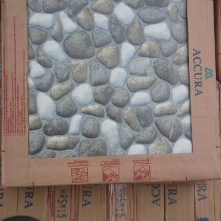  Keramik  motif batu 40x40  warna LAVA STONE SAND merk Accura  