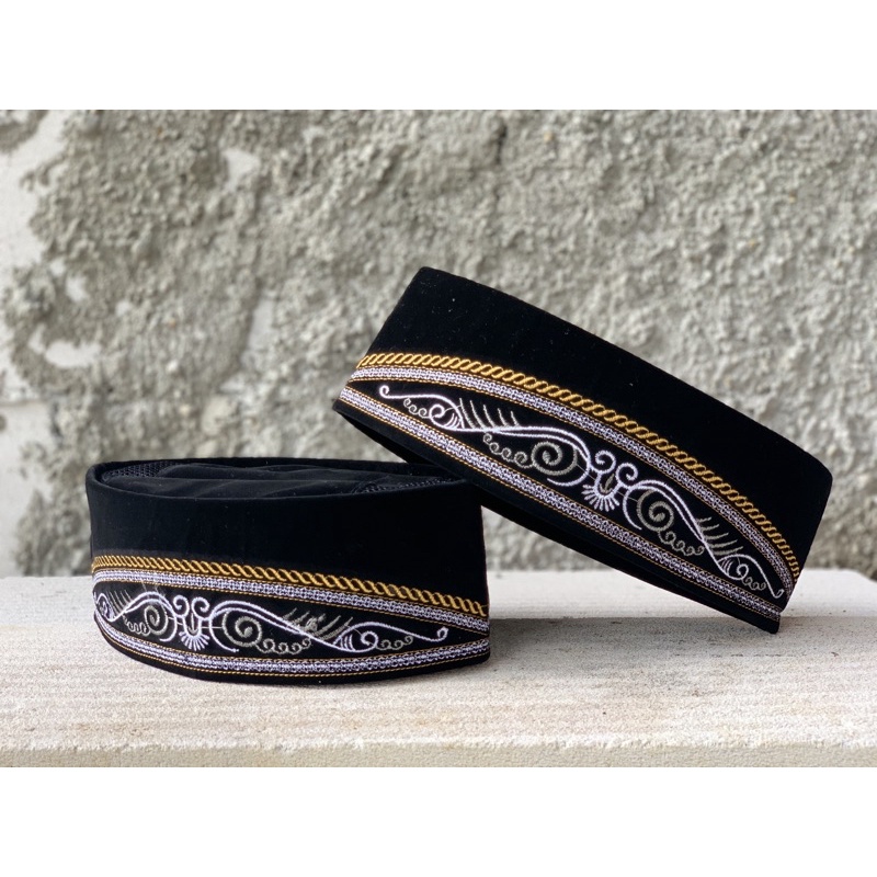 PECI SONGKOK MOTIF, PECI HITAM BORDIR SOGA 08