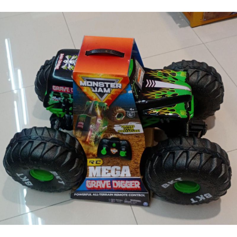 Monster Jam Mega Grave Digger 