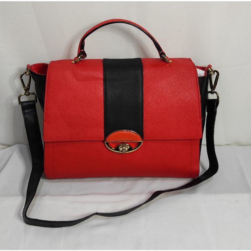 Preloved Tas selempang Merah Bata Vincis Bench Nett