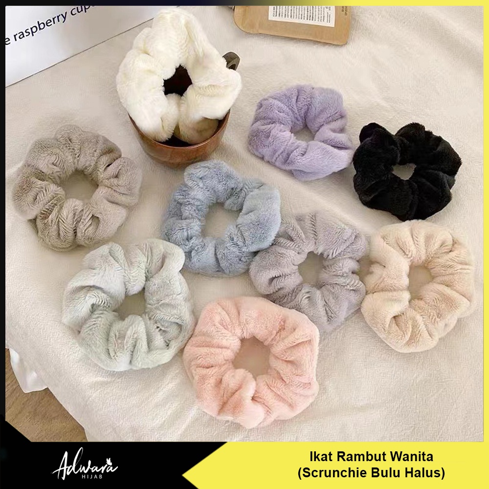 Ikat Rambut Scrunchie Rabbit Hair Bulu Halus / Kuncir Rambut Gaya Fashion Korea Hair Band