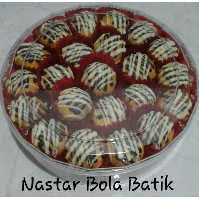 

Nastar bola batik