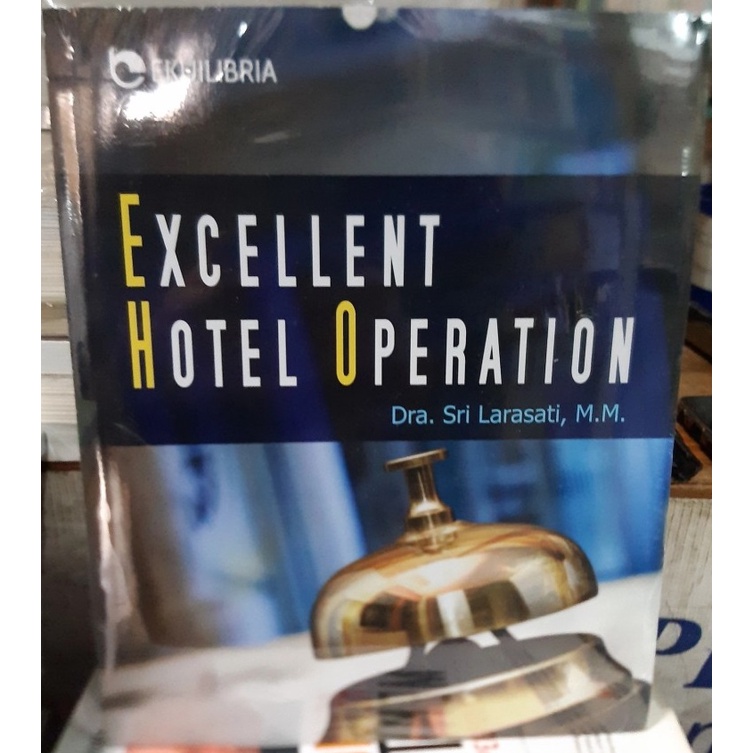 Buku Excellent Hotel Operation Sri Larasati