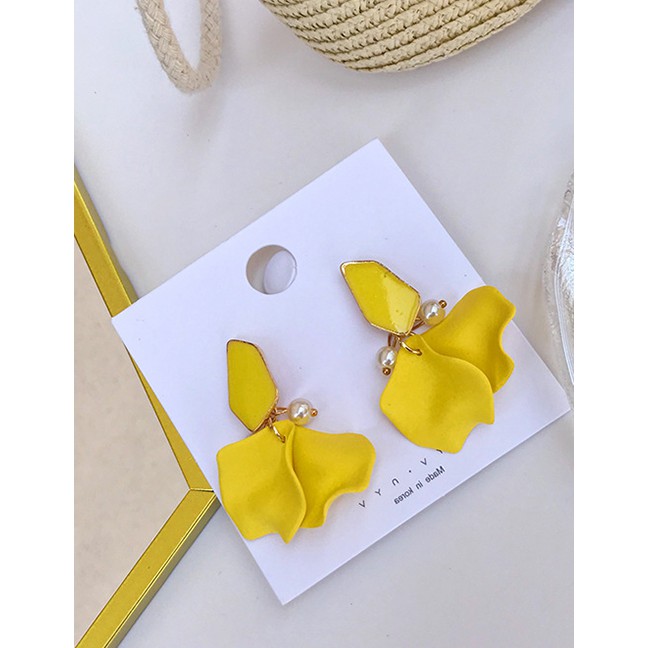 LRC Anting Tusuk Fashion Stitching Petals Earrings F68187