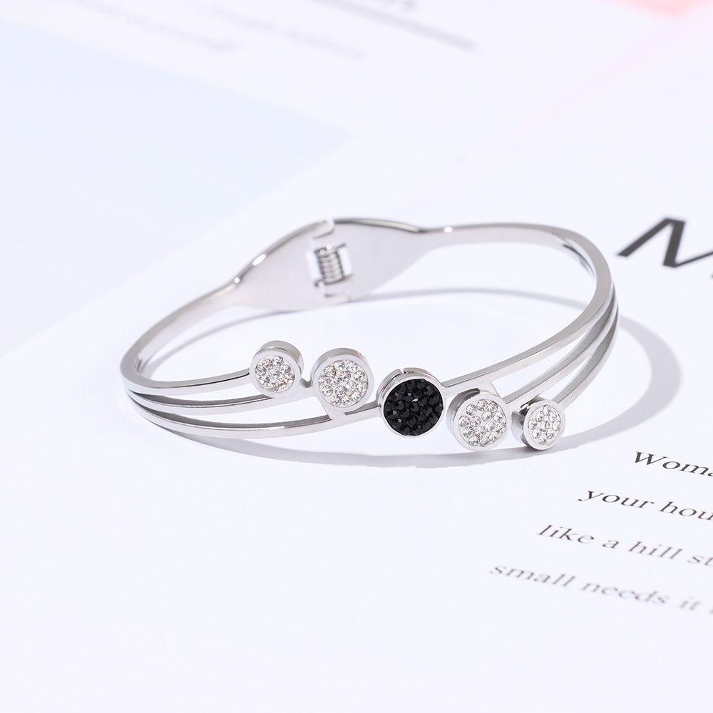 Lily Titanium Steel Zircon Oval Bangle Perhiasan Aksesoris Wanita Gadis Titanium Steel Memutar Gelang