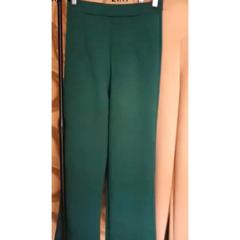 Celana kulot warna Hijau