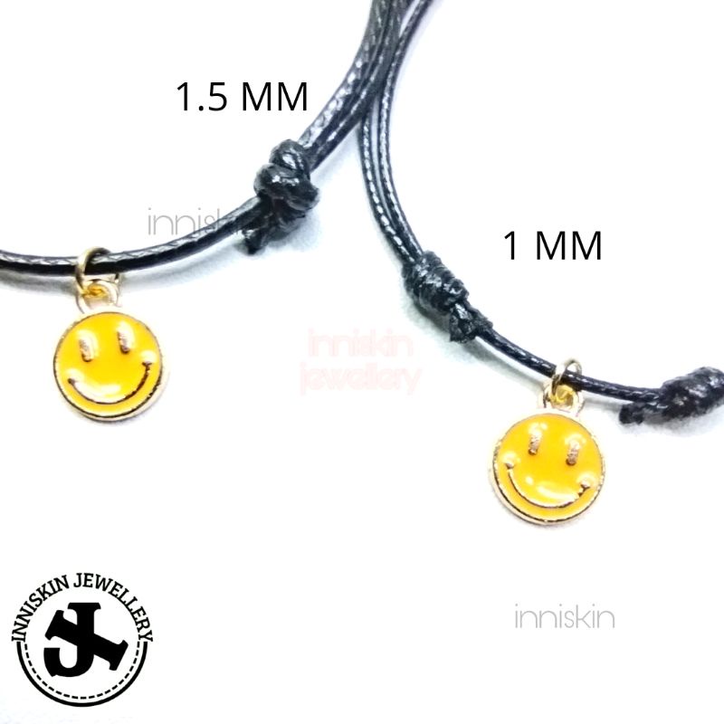 Gelang Liontin Senyum / Gelang Senyum / Gelang Smile / Gelang Korea Liontin Senyum Emoji / Gelang Tahan Air / Gelang Waterproof / Gelang Hitam