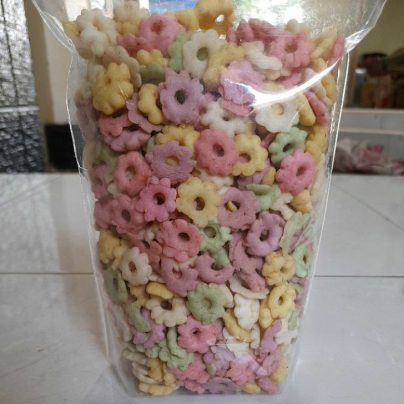 

Snack Ajisan Sakura Warna Warni 250 gram