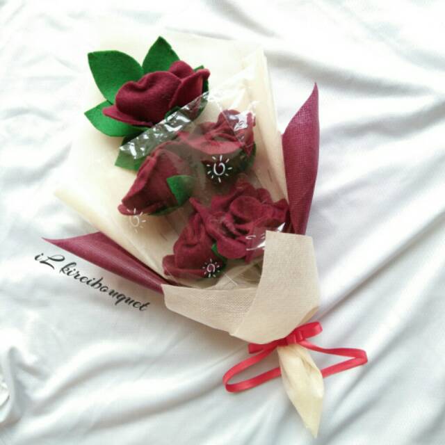 Buket bunga wisuda besar - buket bunga flanel murah dan cantik - kado wisuda