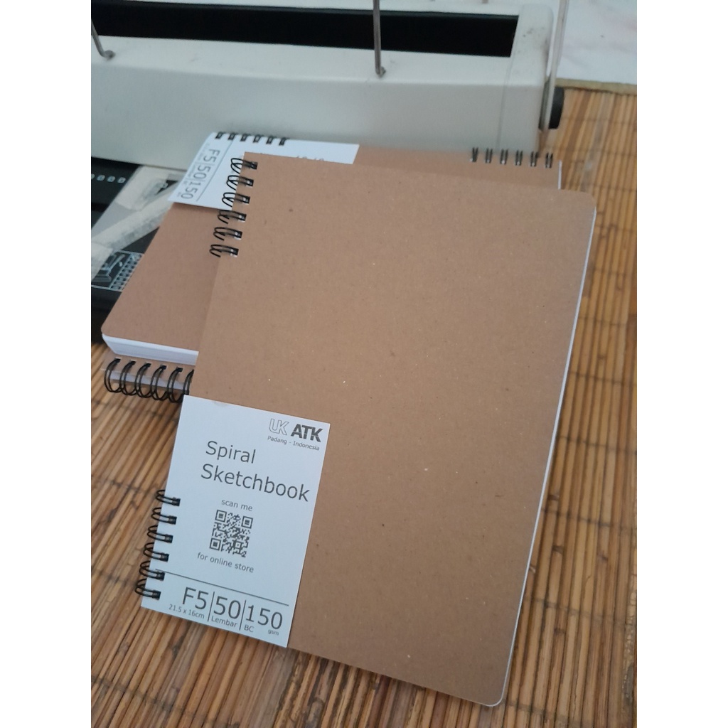 

Sketchbook Jilid Spiral - 50 Lembar