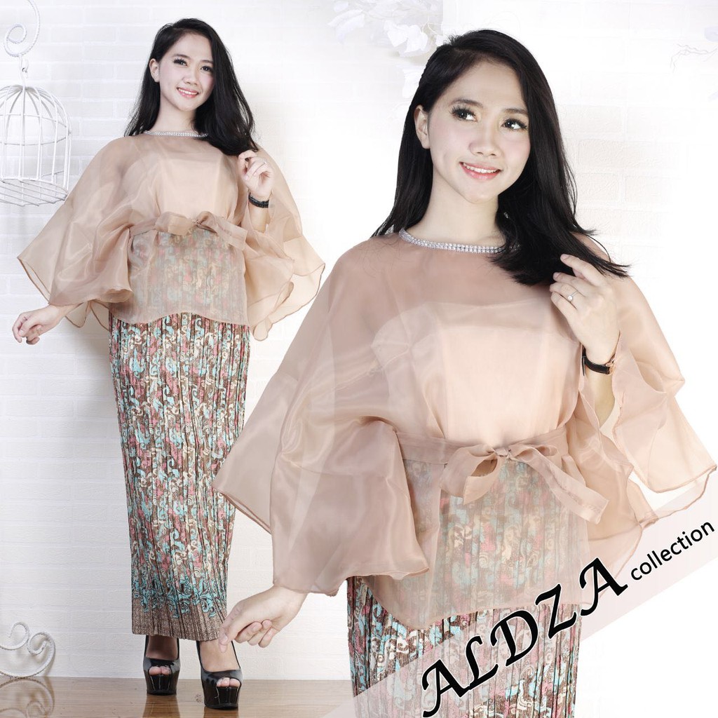 SB Collection Stelan Atasan Kebaya Berlyana Blouse Dan Rok Plisket Batik Wanita