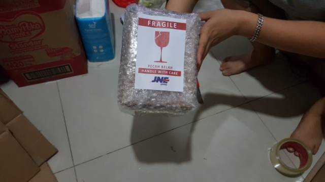 Extra bubble wrap luar u/per kg susu