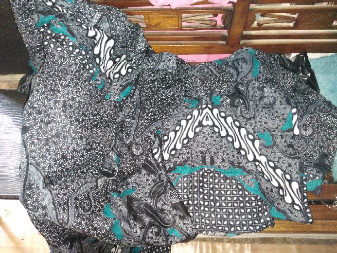 Atiya Batik Couple Baju Batik Couple Keluarga Motif Dimensi Abu