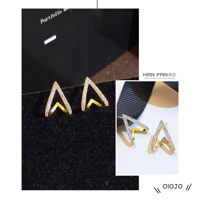 【COD】Anting Tusuk Bentuk V Hias Zircon Gaya Simple Berkilau Untuk Wanita