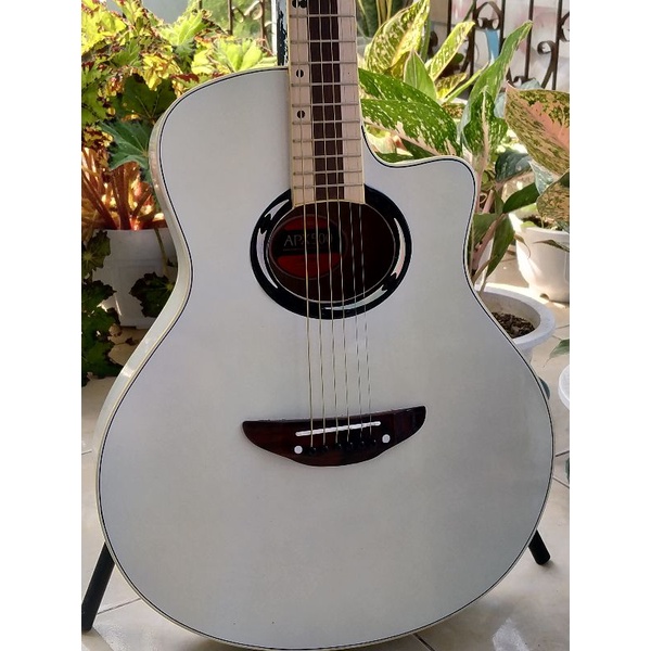 gitar Yamaha apx500