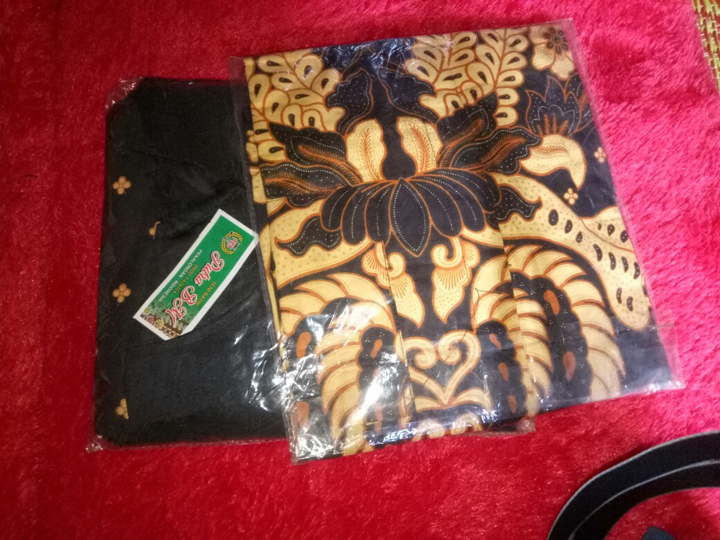 Maura Couple - Sania Ruffle Batik Couple