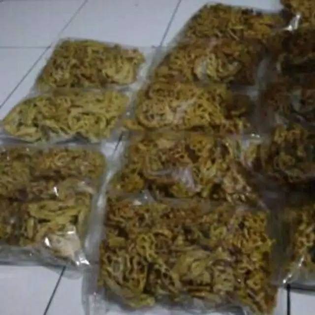 

Krupuk mie oles seblak 1kg an