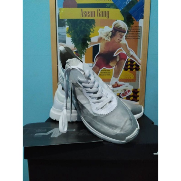 Nah Project X AXE Mono Translucent White