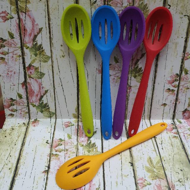 Slotted silicone spoon spatula for cooking / spatula model sendok untuk masak