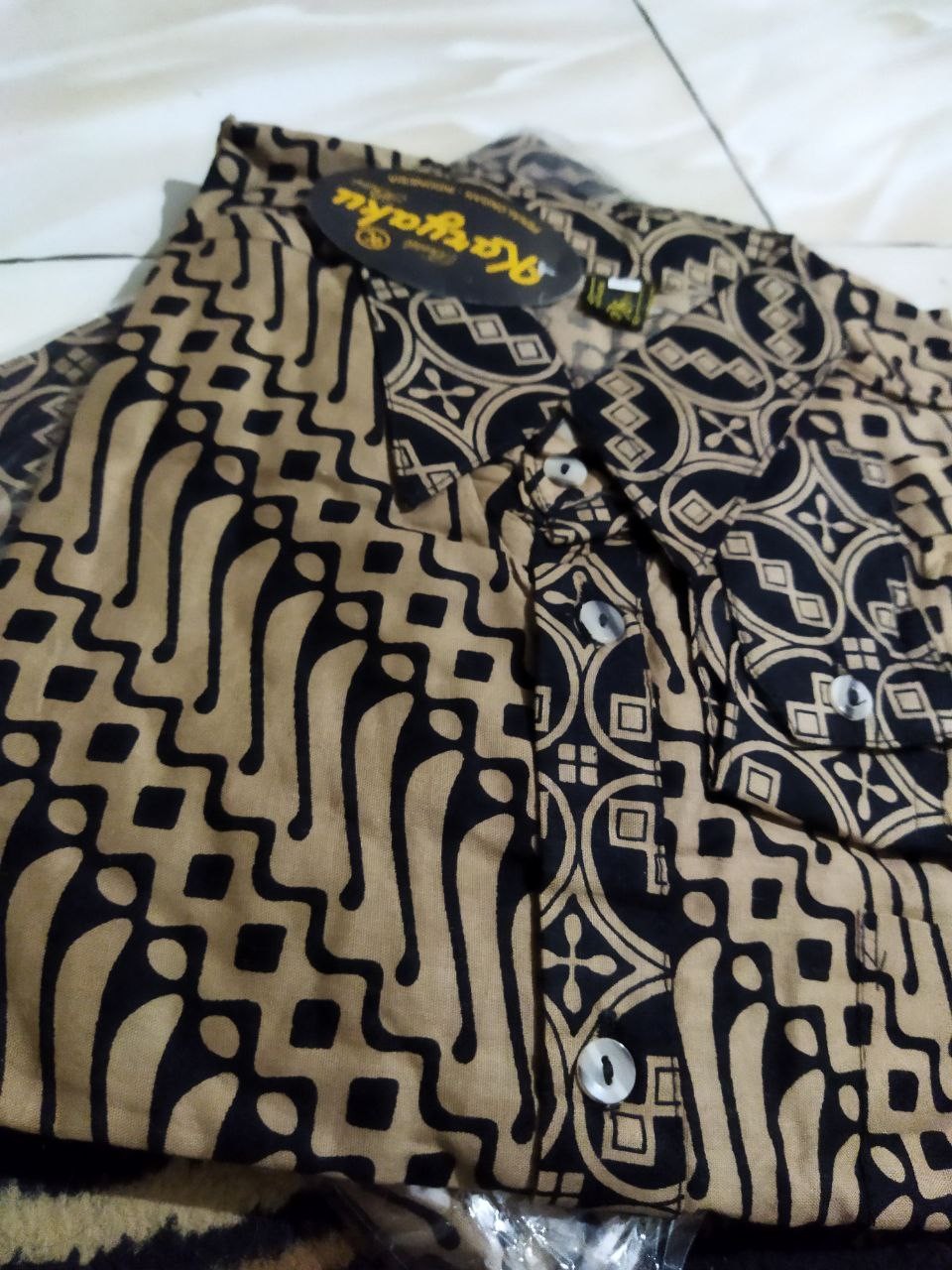 Couple Batik Pasangan Seragam Keluarga Terbaru