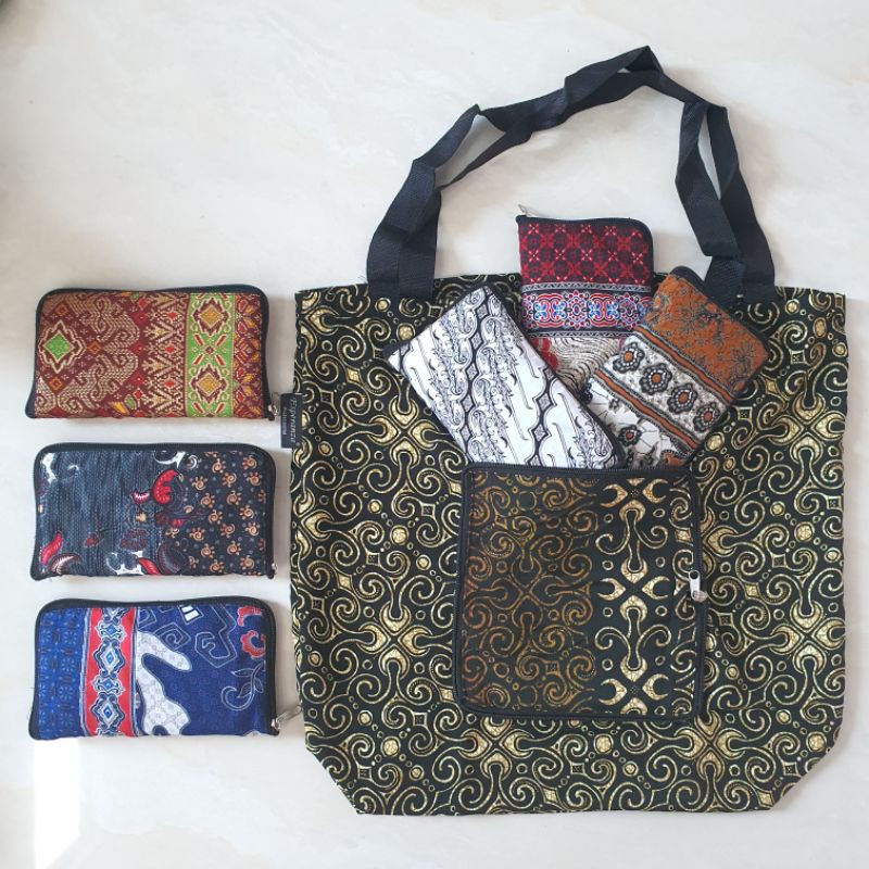 

Tas Totebag Batik Kantong Belanja Souvenir Hadiah Kado Resleting Asli 100% made in Indonesia