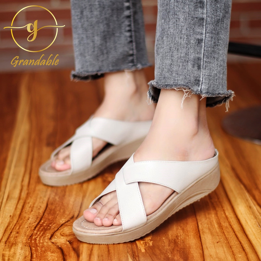 Grandable Sendal Wedges Model Terbaru Wanita Remaja Hak 3 cm Sandal Wedges Kulit Asli Garut Sandal K