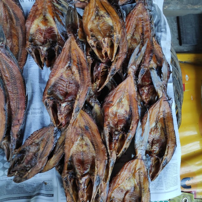 

Ikan Asap - Ikan Sale / Asap Baung Laut 500 Gram Asli Musi Ii Palembang