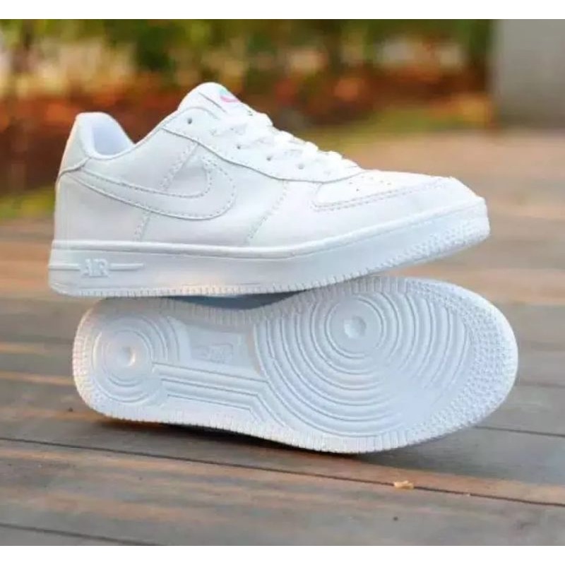 Sepatu pria/wanita seneakers nike12 air force 1warna putih polos