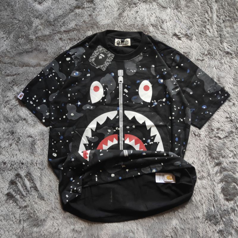 Kaos Bape Shark Glow In The Dark Fulltag &amp; Lebel