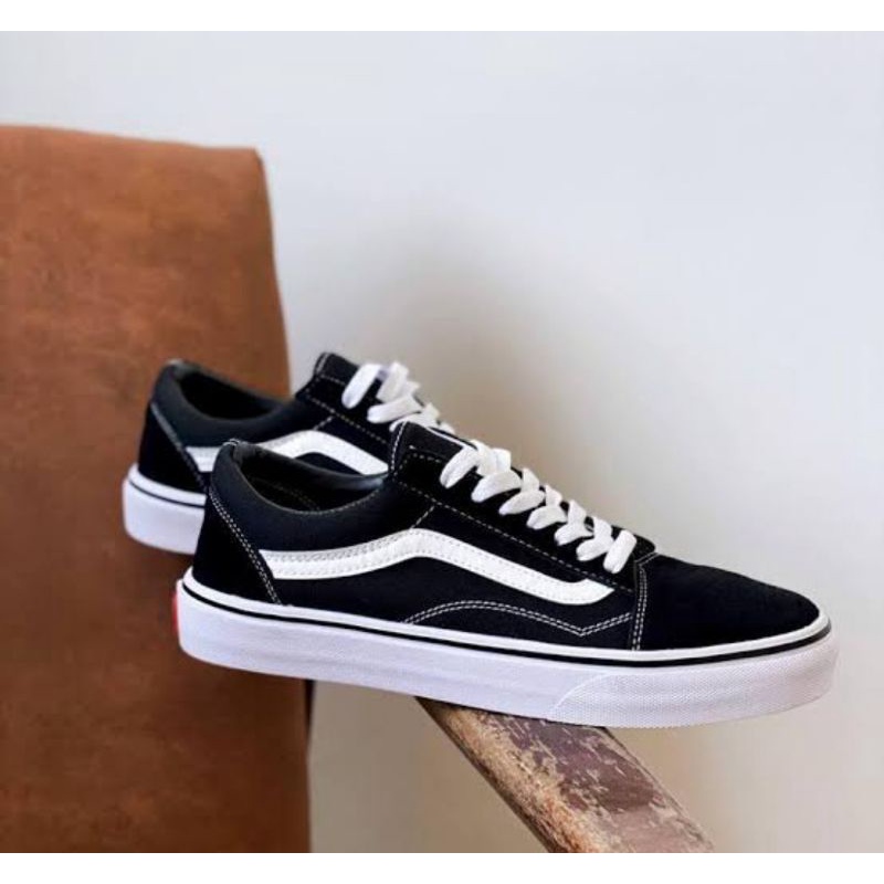 PROMO SNEAKERS TERBARU V4NS OLDSKOOL CLASSIC AUTHENTIC/SEPATU V4NS CACING/SEPATU V4NS WARNA/SNEAKERS V4NS WARNA MARUN/SEPATU CASUAL MODEL BARU/SEPATU FORMAL PRIA/SNEAKERS PRIA DAN WANITA TERBARU/SEPATU TREND MASA KINI V4NS CACING MARUN/SEPATU SEKOLAH COD