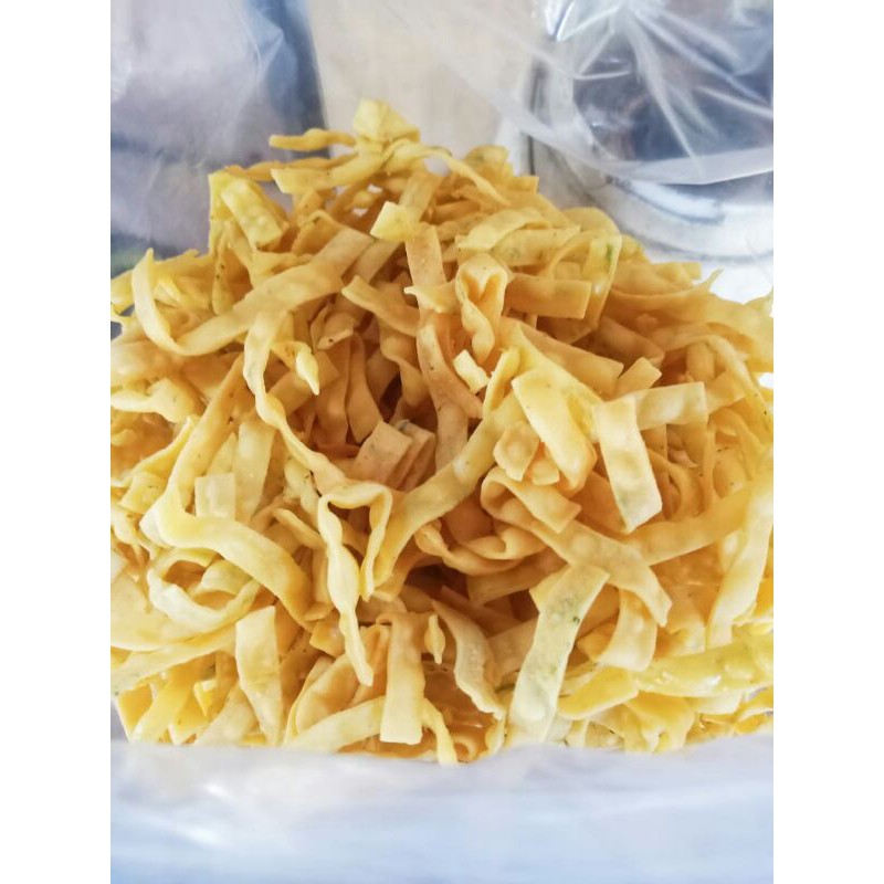 

KERUPUK BAWANG ATAU KUE BAWANG RENYAH FRESH @1KG