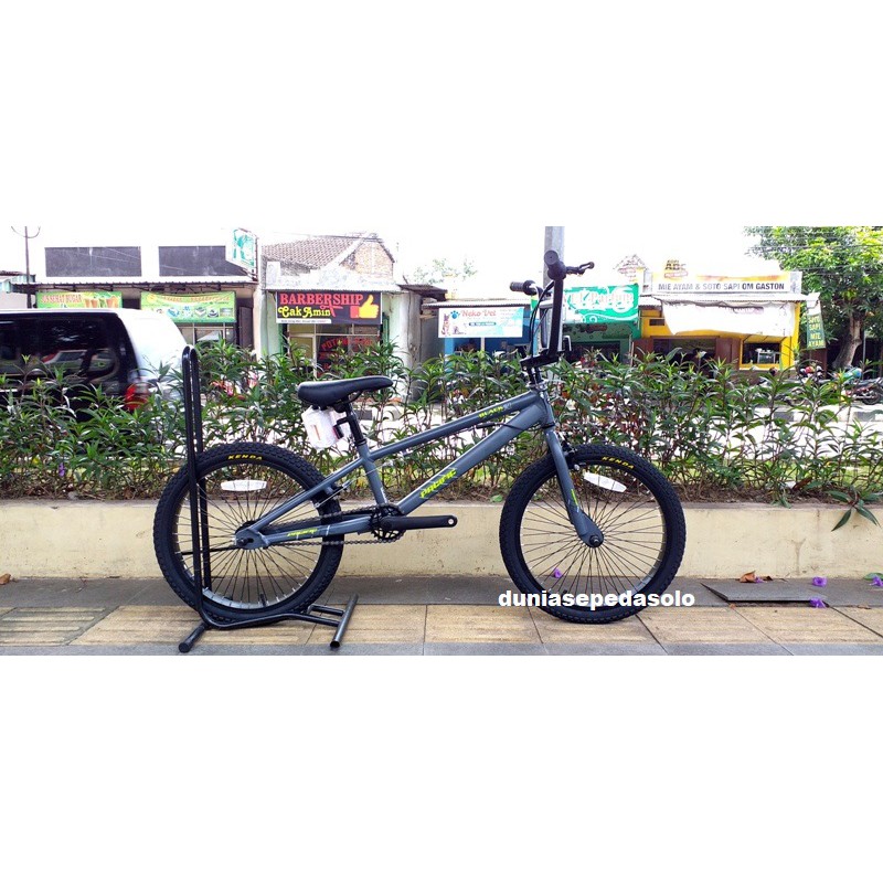  SEPEDA  ANAK BMX  20 PACIFIC  BLACK JAZZ ALLOY  ROTOR MATTE 