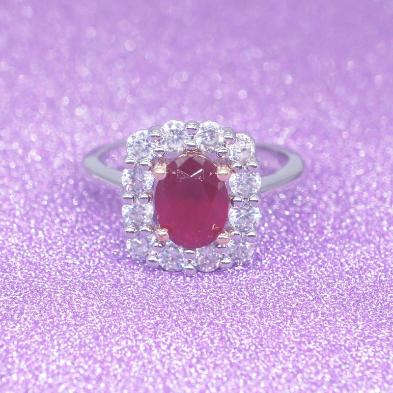 Perhiasan Bertatahkan Ruby Cincin Perak