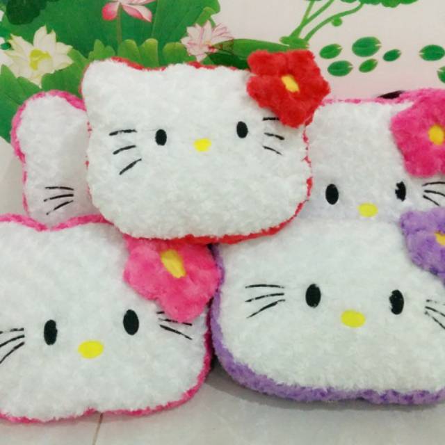 Bantal kepala hello kitty