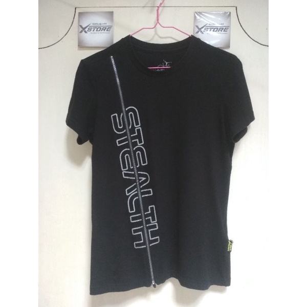 Kaos Outdoor Branded Keren PL thrift Preloved