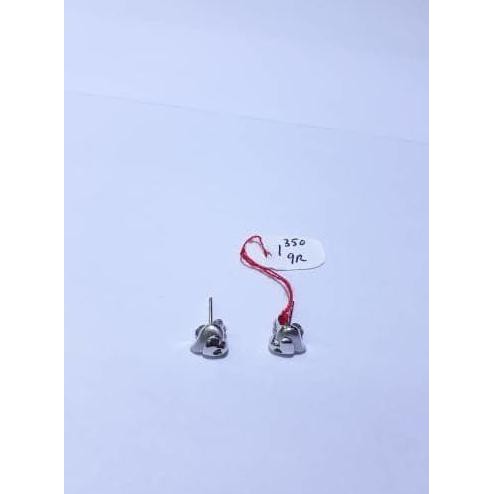 Anting Giwang Emas Putih 75% Berat 1.35 Gram. White Gold Stud Earring M48 New