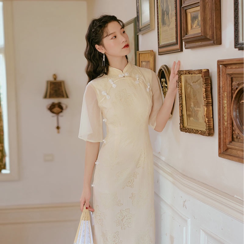 Cheongsam 2022 new style young style improved dress girl bone etching noble little man fashion sprin