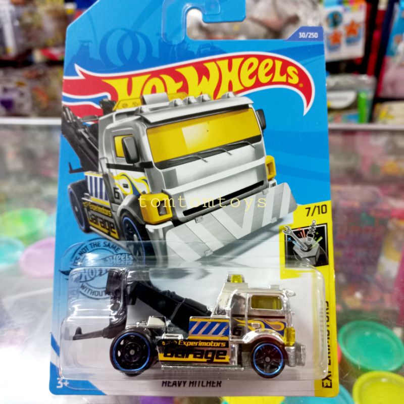 Hot Wheels HEAVY HITCHER Diecast Mobil Truk Derek Towing Car HotWheels