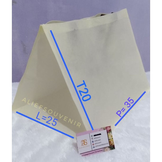 

tas hantaran berkat ukuran 35x25x20 (pxlxt) tas hajatan