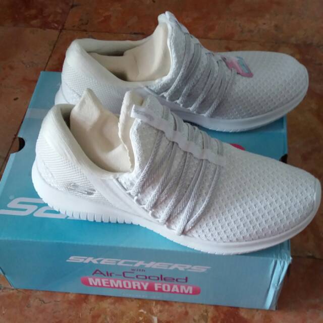 Sepatu Skechers Air Cooled memory foam