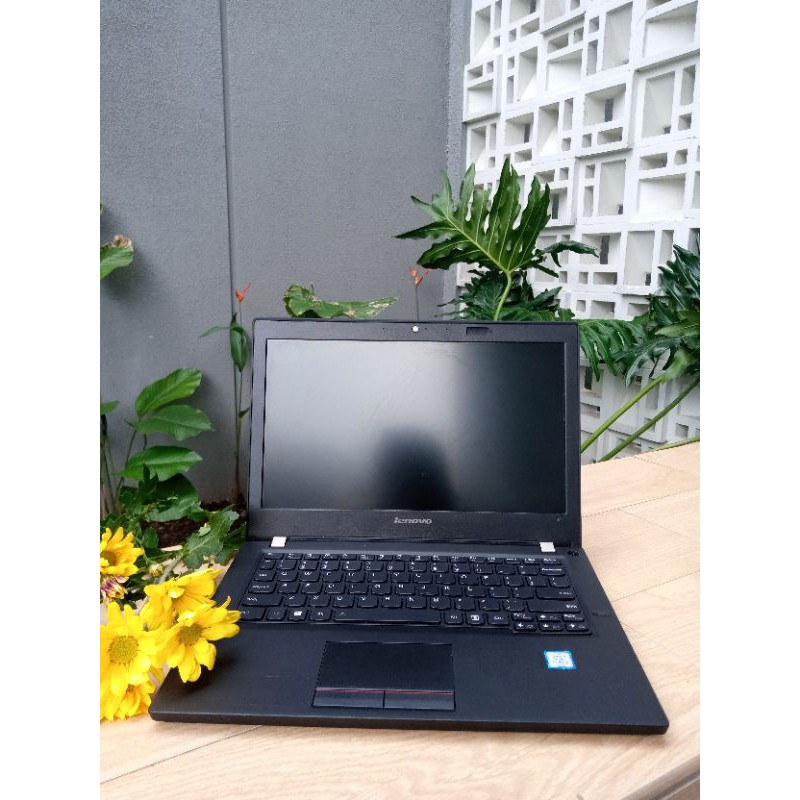 LAPTOP LENOVO K21 CORE I3 GEN 6 SKYLAKE RAM 4GB SSD