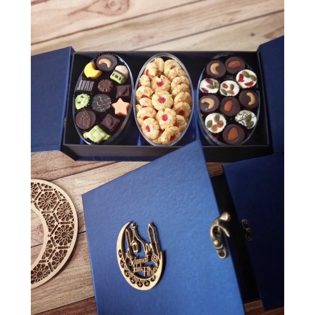 

Hampers/Hampers Lebaran/Hampers Ied fitri/Hampers Premium/Hampers Mukenah/Hampers Jilbab/Hampers Sarung/Hampers Couple/Parcel/Parcel lebaran/Parcel islami