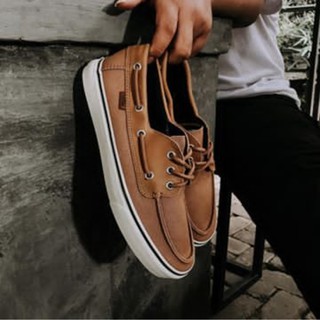 brown vans trainers