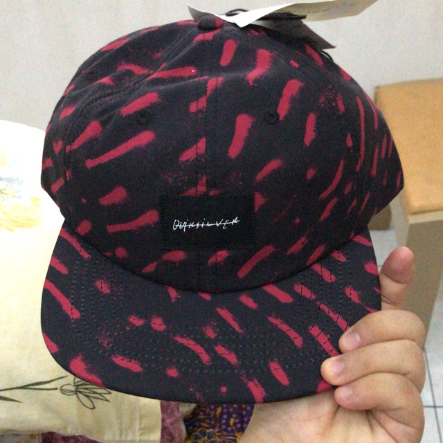 Topi quiksilver new bnwt