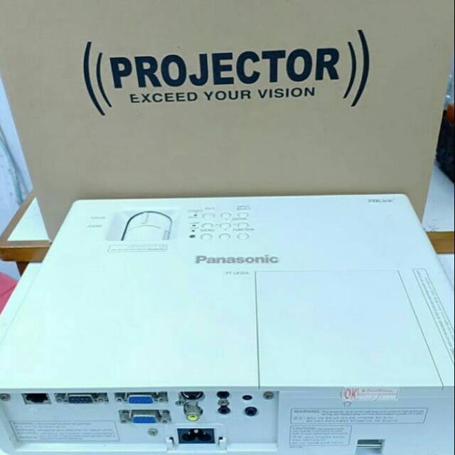Proyektor panasonic LB3