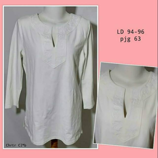 Blouse putih
Charter Club